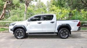 Toyota HILUX REVO Double Cab 2.4 High Prerunner 2022 รถมือสอง Toyota, Hilux Revo 2022