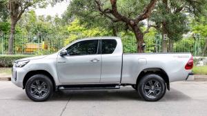 Toyota #HILUX REVO SMART CAB 2.4 ENTRY PRERUNNER 2021 เกียร์ : ธรรมดา Toyota, Hilux Revo 2021