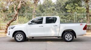 Toyota HILUX REVO Double Cab 2.4 Mid Z Edition 2022  เกียร์ : ออโต้ Toyota, Hilux Revo 2022