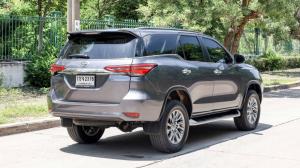 Toyota FORTUNER 2.4 V 2020 เกียร์ : ออโต้ Toyota, Fortuner 2020