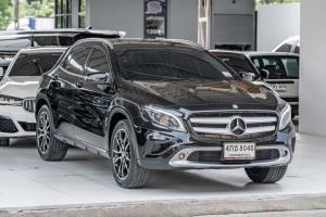 BENZ GLA200  ปีรถ : 2015  เลขไมล์ : 124,4xx กิโล Mercedes-Benz, GLA-Class 2015